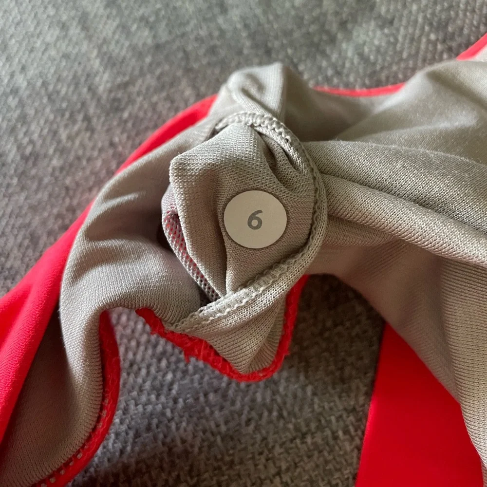 Lululemon “Energy” Bra - Picture 6 of 6